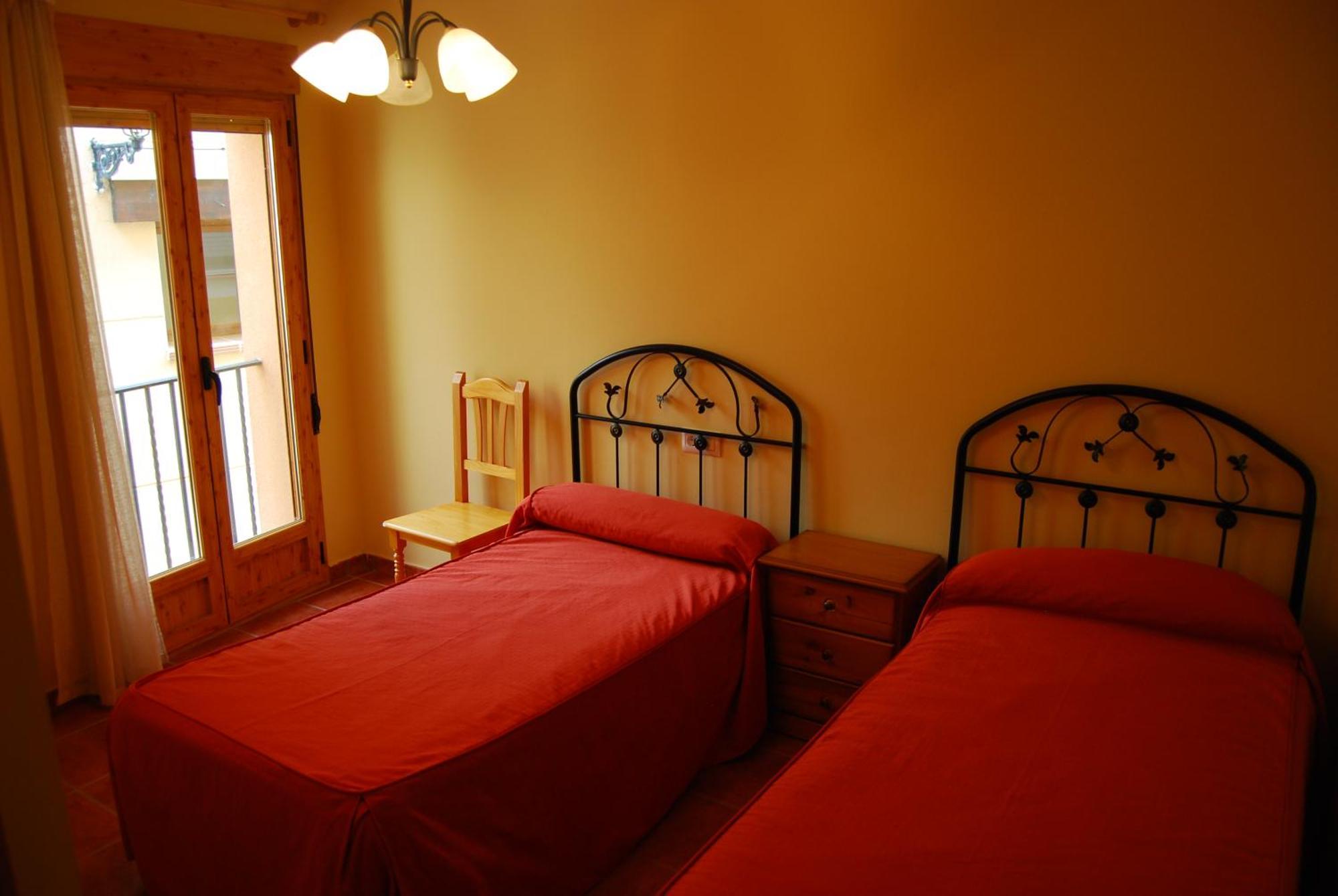 Hotel La Noguera à Palomera Extérieur photo