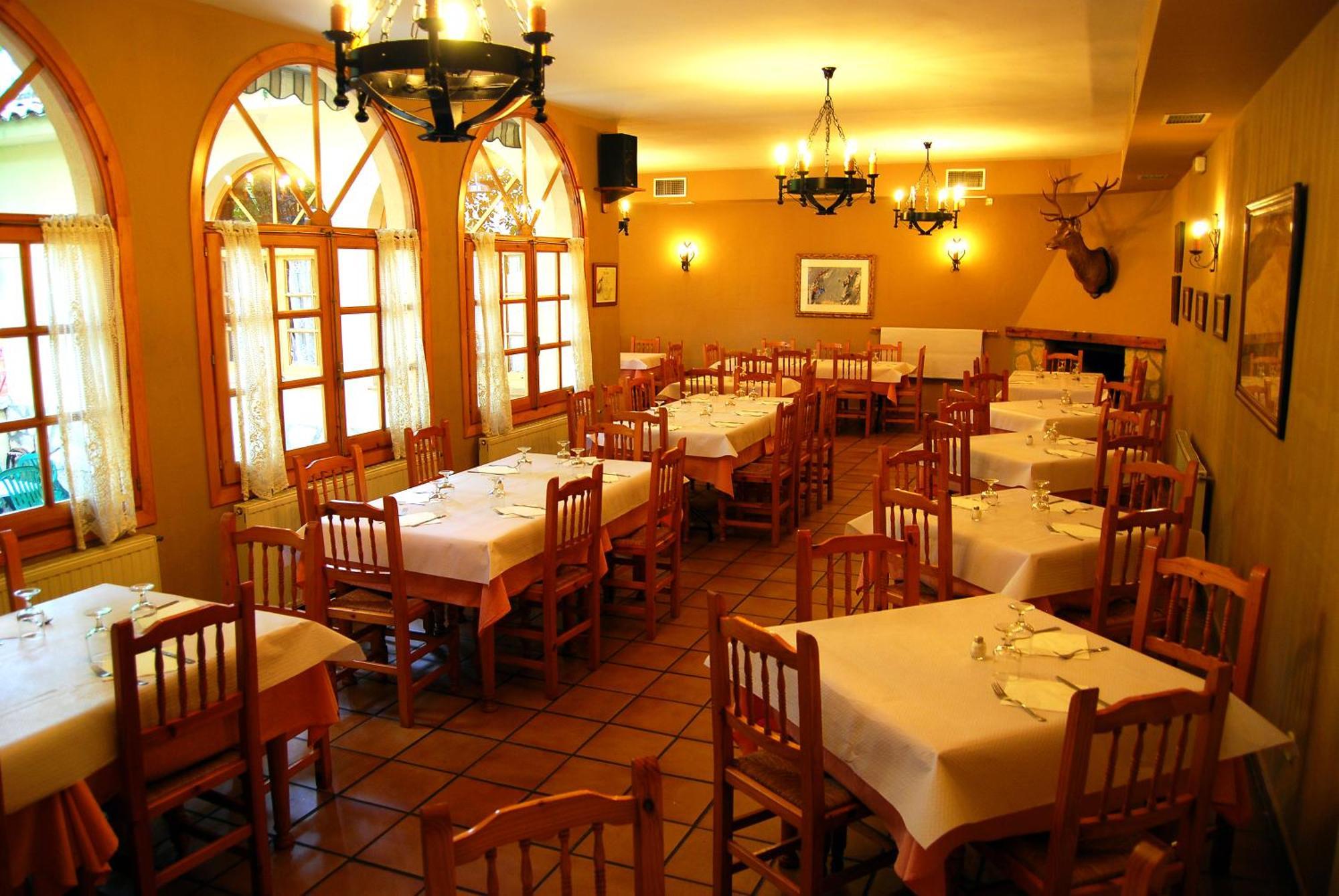 Hotel La Noguera à Palomera Extérieur photo