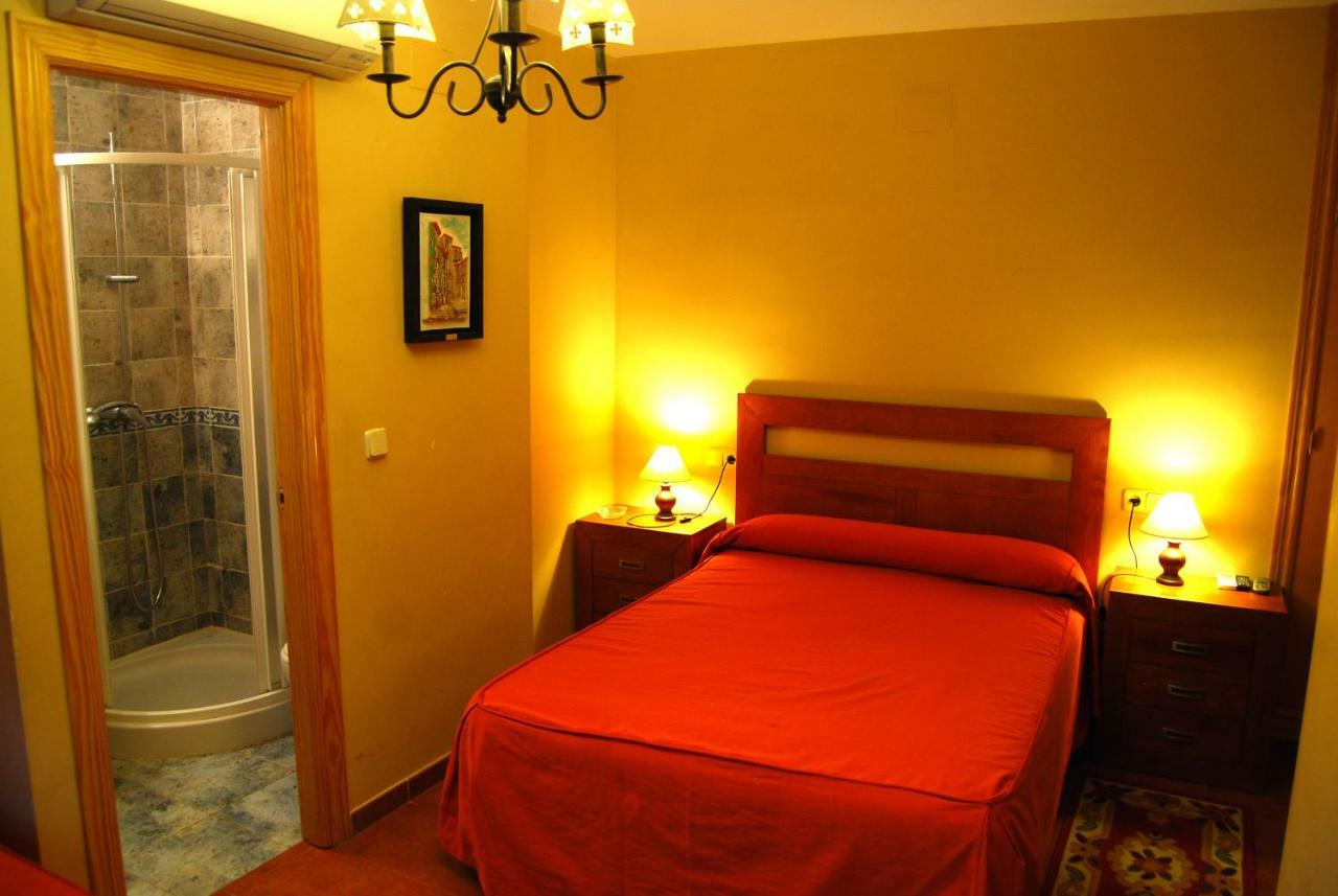 Hotel La Noguera à Palomera Extérieur photo